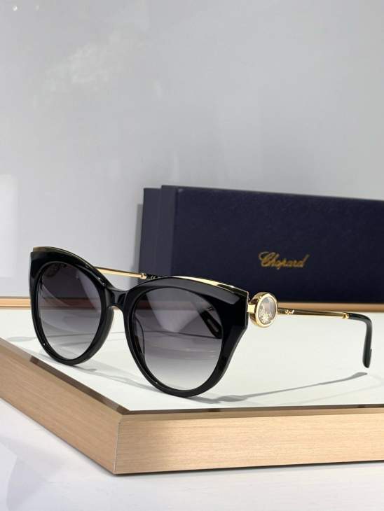 Picture of Chopard Sunglasses _SKUfw70119989fw